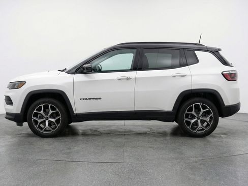 Used 2025 Jeep Compass Limited AWD/4WD image 5