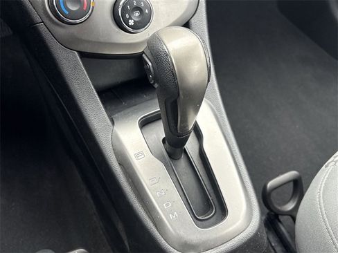 Certified 2015 Chevrolet Sonic LS image 14