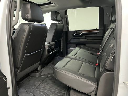 Used 2024 GMC Sierra 3500 Denali AWD/4WD image 46