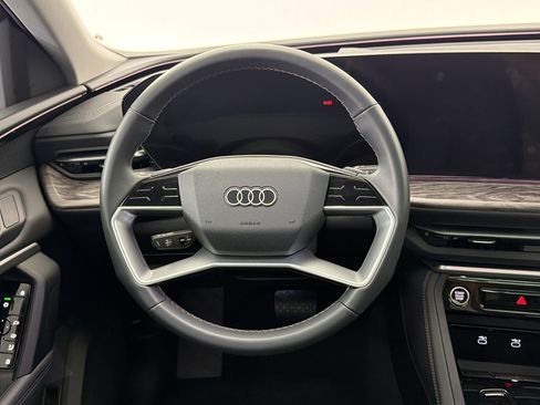Certified 2025 Audi Q5 Premium w/ Convenience Package AWD/4WD image 17
