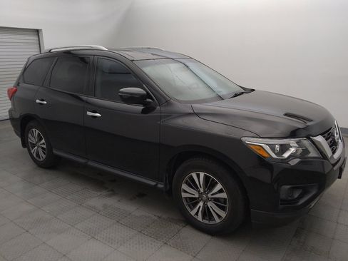 Used 2017 Nissan Pathfinder S FWD image 11