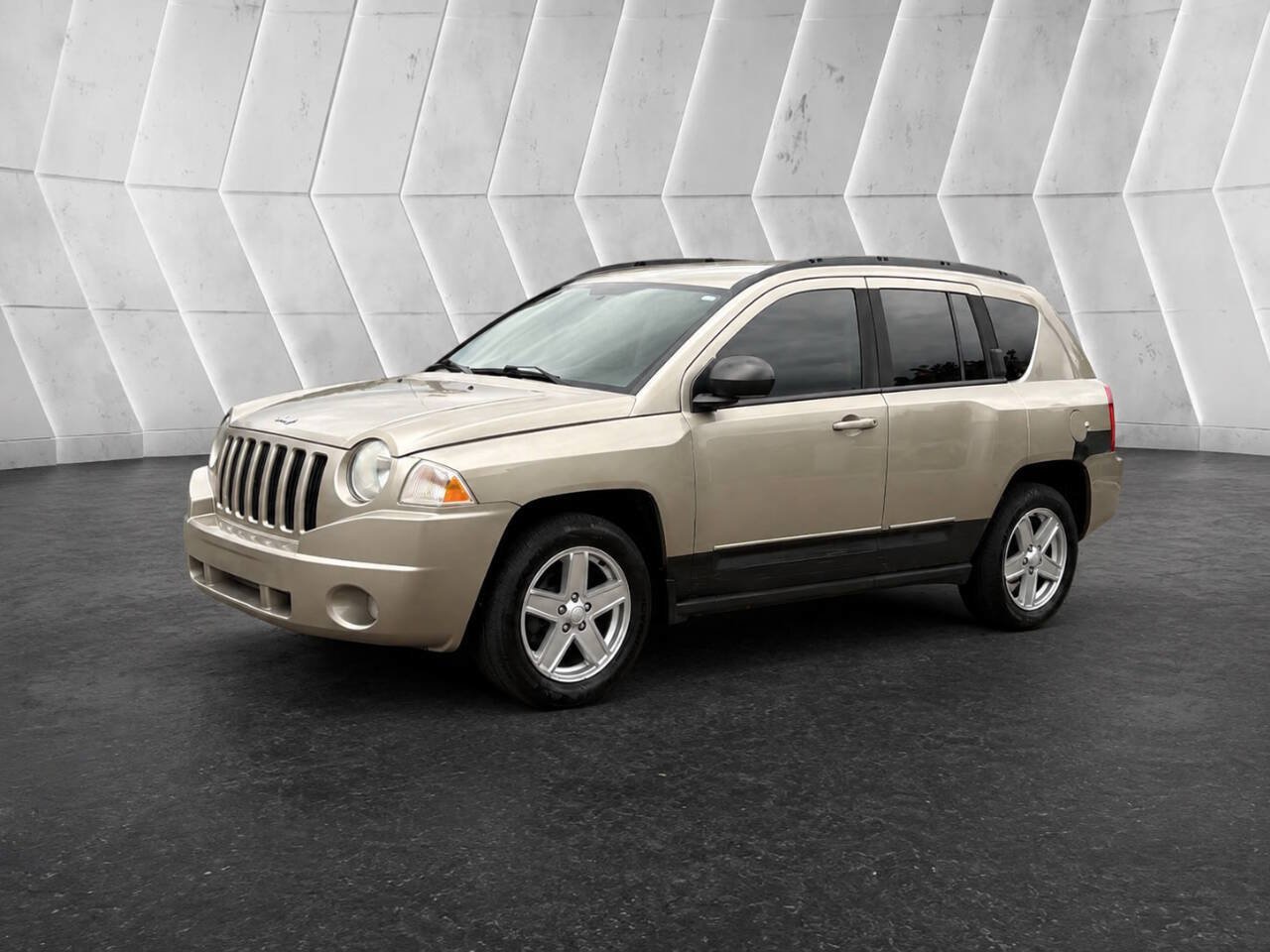 Used 2010 Jeep Compass Sport AWD/4WD image 3