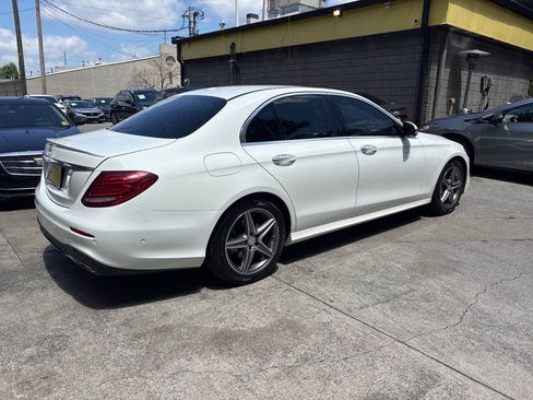Used 2017 Mercedes-Benz E 300 image 5
