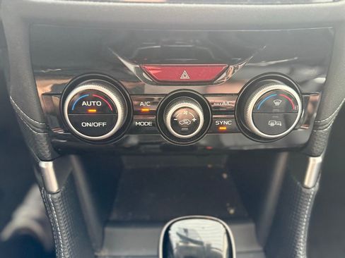 Used 2021 Subaru Forester Limited image 24