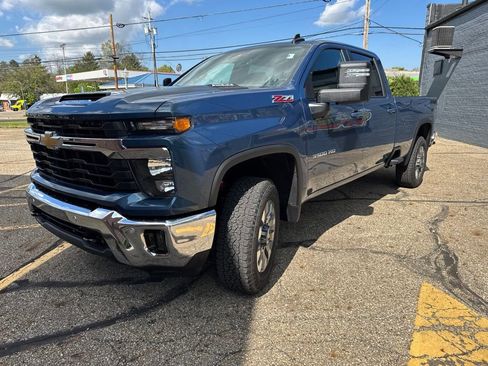 New 2026 Chevrolet Silverado 3500 LT w/ Safety Package AWD/4WD image 2
