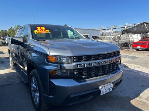 Used 2020 Chevrolet Silverado 1500 Custom w/ Custom Value Package RWD image 4