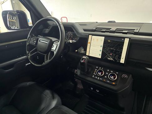 Used 2023 Land Rover Defender 110 X AWD/4WD image 30