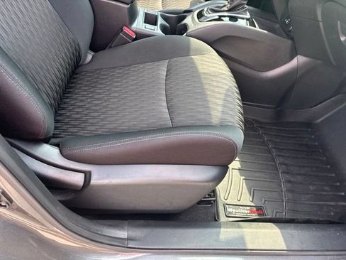 Used 2020 Nissan Rogue SV FWD image 11
