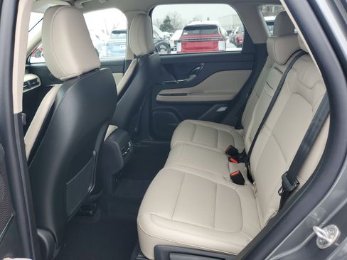 New 2026 Lincoln Corsair Premiere image 24