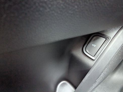 New 2026 Chevrolet Equinox LT w/ Convenience Package II image 37