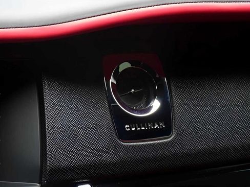 Certified 2021 Rolls-Royce Cullinan AWD/4WD image 11