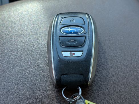 Used 2019 Subaru Outback 3.6R Touring w/ Popular Package #3A AWD/4WD image 36