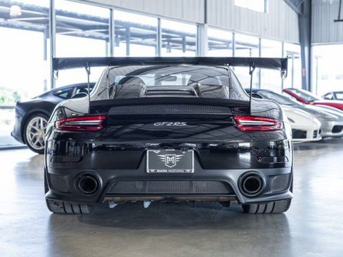 Used 2019 Porsche 911 GT2 RS w/ Weissach Package RWD image 5