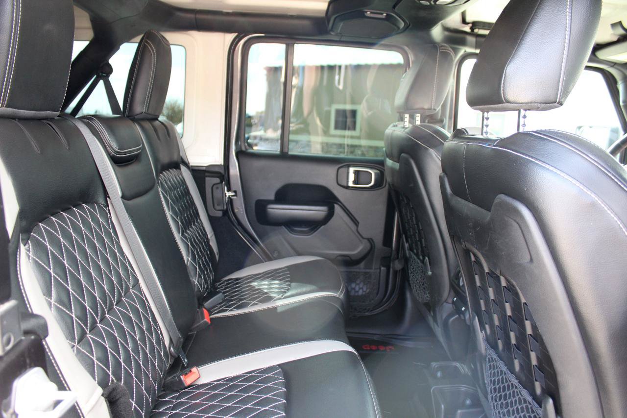 Used 2018 Jeep Wrangler Unlimited Rubicon AWD/4WD image 28