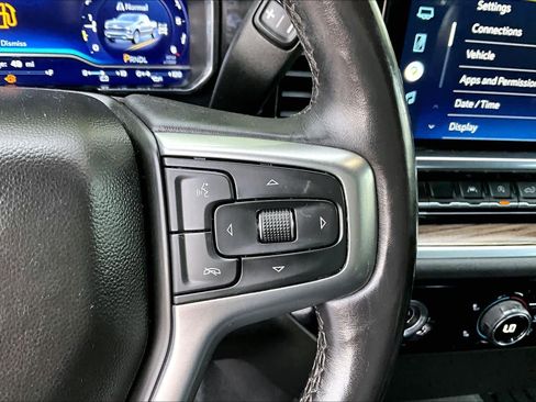 Used 2022 Chevrolet Silverado 1500 LT AWD/4WD image 23