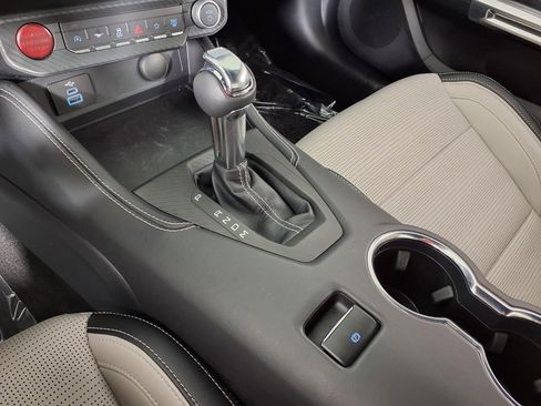 Used 2025 Ford Mustang GT Premium RWD image 17