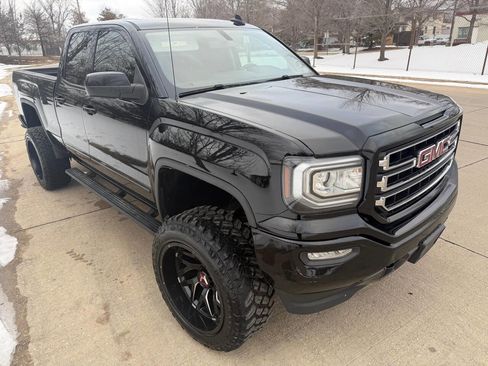 Used 2017 GMC Sierra 1500 Base 4x4 4dr Double Cab 6.5 ft image 11