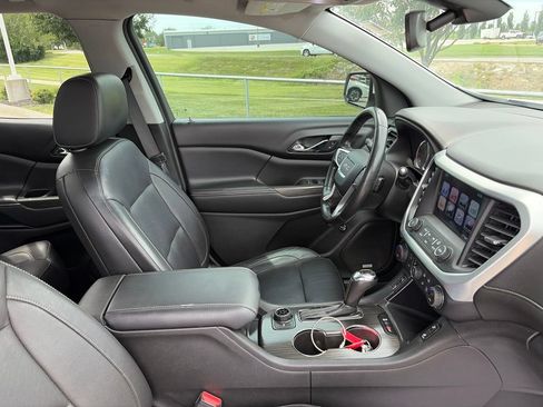 Used 2017 GMC Acadia SLT FWD image 34