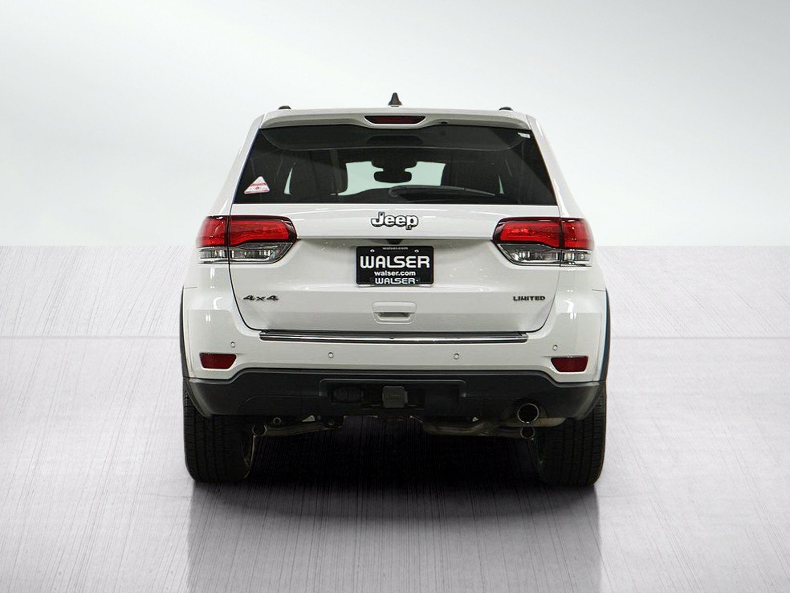 Used 2021 Jeep Grand Cherokee Limited AWD/4WD image 4