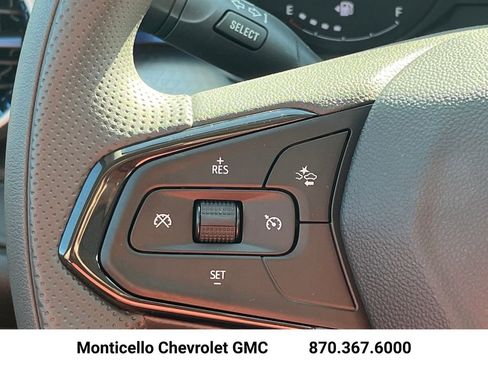 New 2026 Chevrolet Trax LS w/ LS Convenience Package FWD image 15