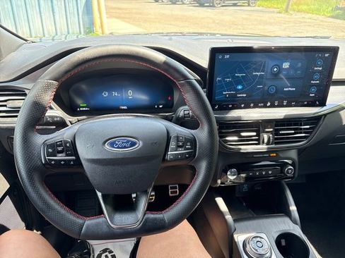 Used 2023 Ford Escape ST-Line Select w/ Tech Pack #2 AWD/4WD image 10