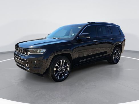 Used 2022 Jeep Grand Cherokee L Overland w/ Luxury Tech Group IV AWD/4WD image 9