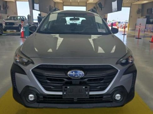 Used 2023 Subaru Outback AWD/4WD image 3