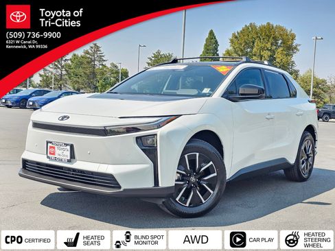 Used 2026 Toyota bZ AWD/4WD image 31