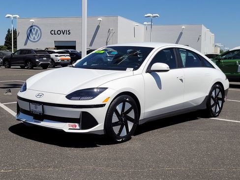 Used 2024 Hyundai Ioniq 6 SE RWD image 10