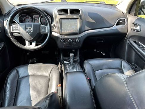 Used 2019 Dodge Journey Crossroad w/ Nav & Sun Group image 28