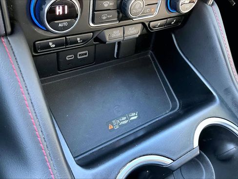 Used 2021 Chevrolet Tahoe RST image 34