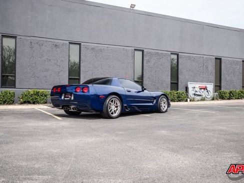 Used 2004 Chevrolet Corvette Z06 w/ Z06 Preferred Equipment Group image 36