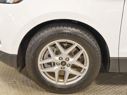 Used 2024 Ford Edge SEL image 12