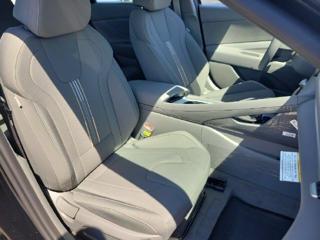 New 2026 Hyundai Elantra Hybrid FWD image 22