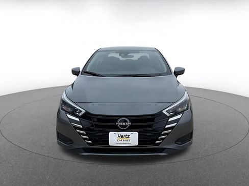 Used 2025 Nissan Versa SV image 4