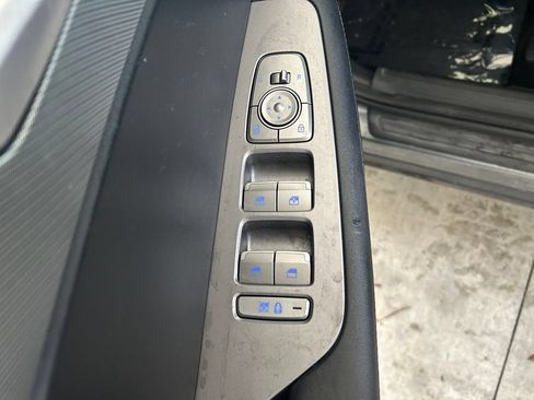 Used 2025 Hyundai Palisade SEL FWD image 34