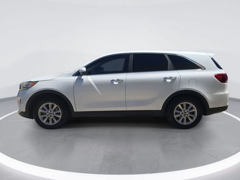 Used 2019 Kia Sorento FWD image 5