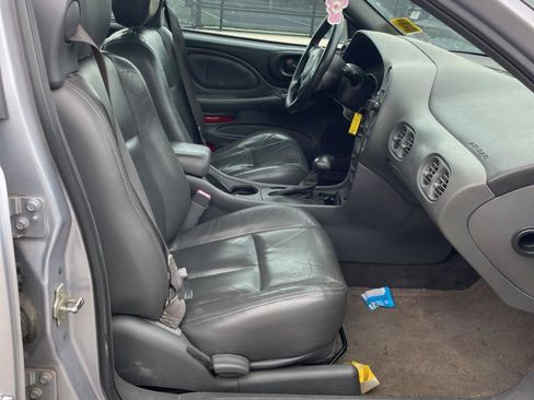 Used 2004 Pontiac Bonneville SE w/ Leather Appointment Package FWD image 17