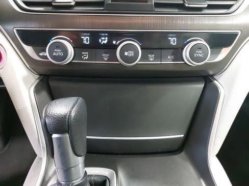 Used 2018 Honda Accord LX image 23