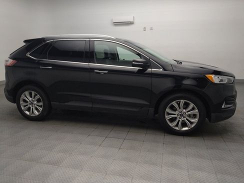 Used 2019 Ford Edge Titanium FWD image 11