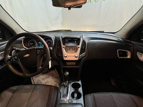 Used 2017 Chevrolet Equinox LS image 13