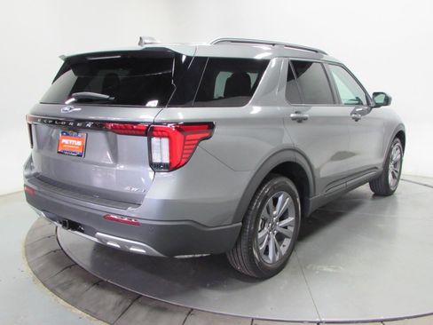 New 2026 Ford Explorer Active w/ Active Comfort Package AWD/4WD image 7