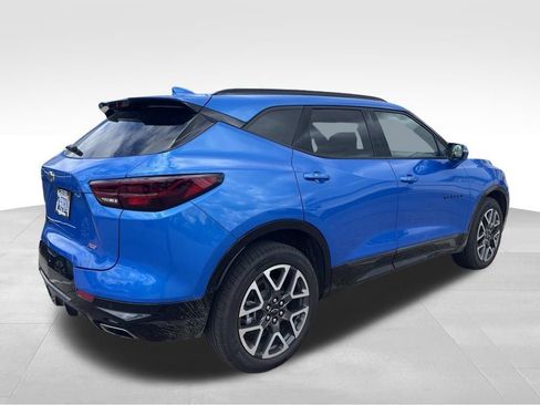 Used 2025 Chevrolet Blazer RS w/ Driver Confidence II Package AWD/4WD image 7