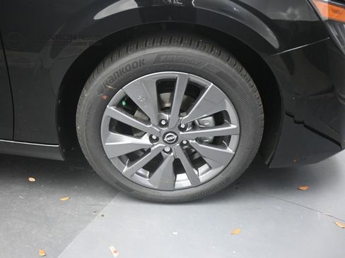 New 2026 Nissan Sentra SL FWD image 22