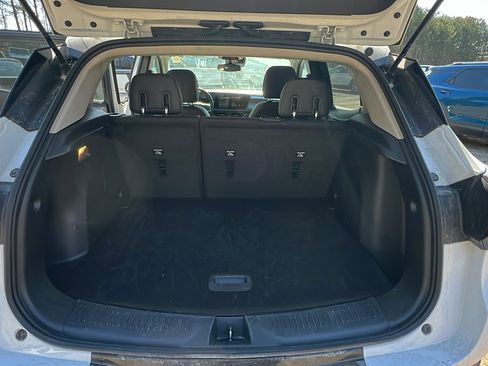 Used 2024 Buick Encore GX Sport Touring image 13