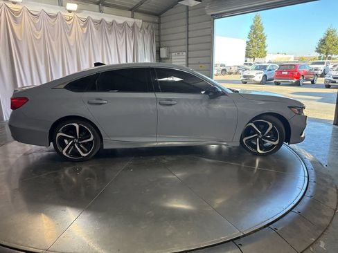 Used 2022 Honda Accord Sport Special Edition image 4