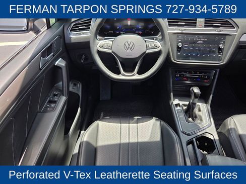 Used 2023 Volkswagen Tiguan SE FWD image 16