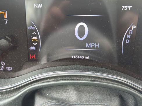 Used 2021 Jeep Grand Cherokee Laredo X AWD/4WD image 10