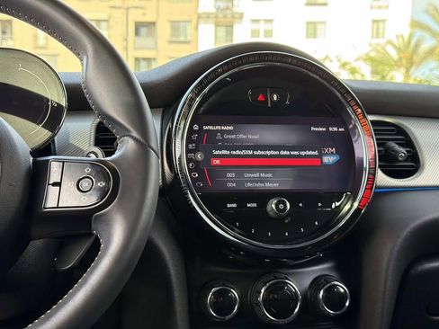 Used 2022 MINI Cooper S FWD image 8