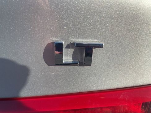 Used 2018 Chevrolet Malibu LT image 7